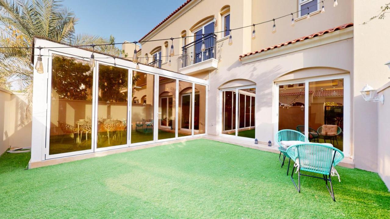 Bella Casa At Serena - Peaceful Three Bed Villa ดูไบ ภายนอก รูปภาพ