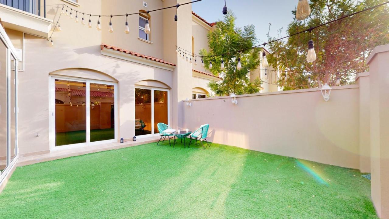 Bella Casa At Serena - Peaceful Three Bed Villa ดูไบ ภายนอก รูปภาพ